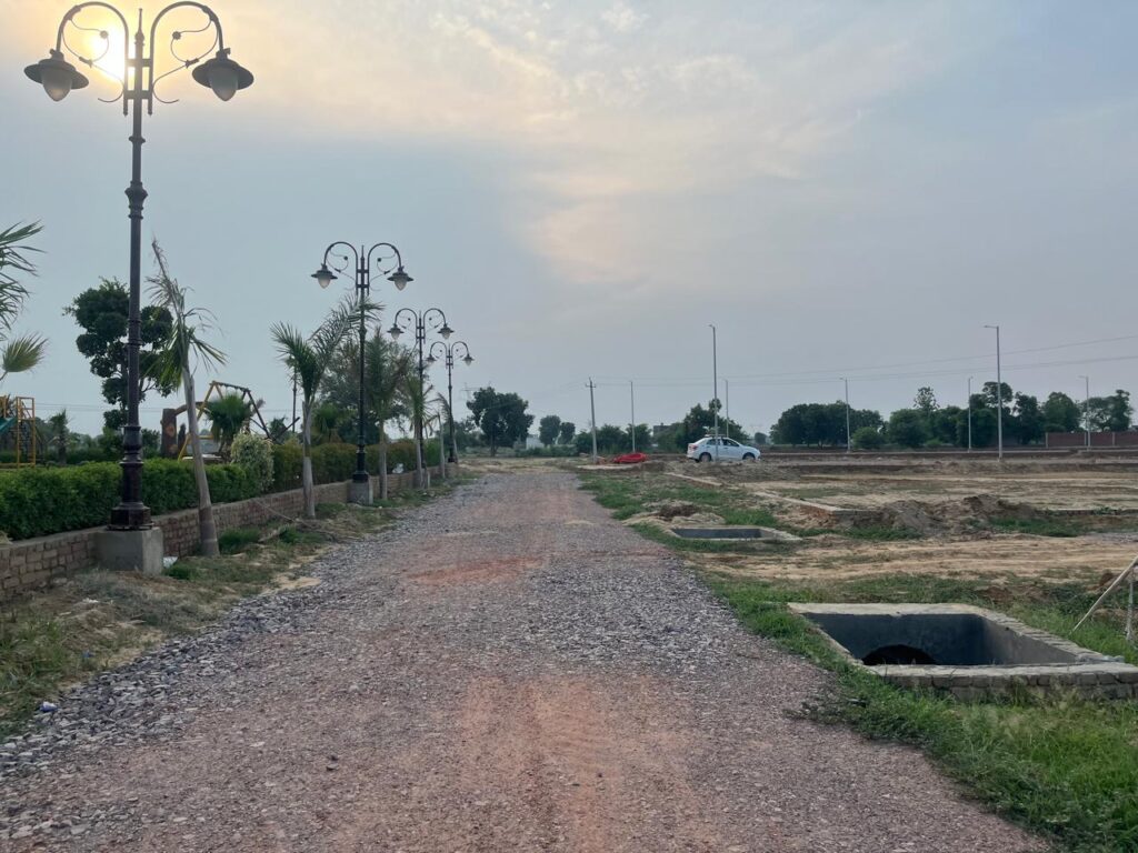 WhatsApp Image 2025-11-13 at 1.02.28 PM (1)